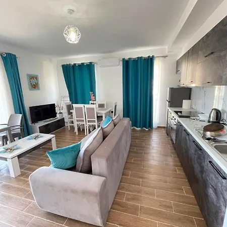 Sea & Mountain View Apartamento