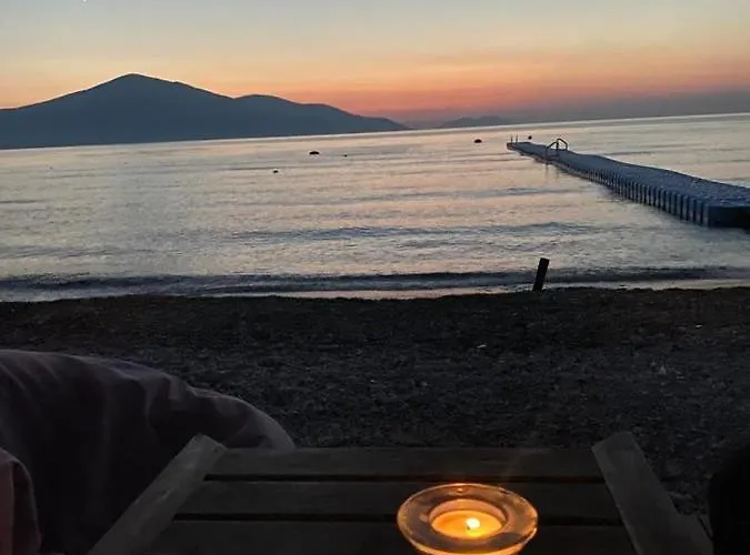 Sea & Mountain View Апартаменты *