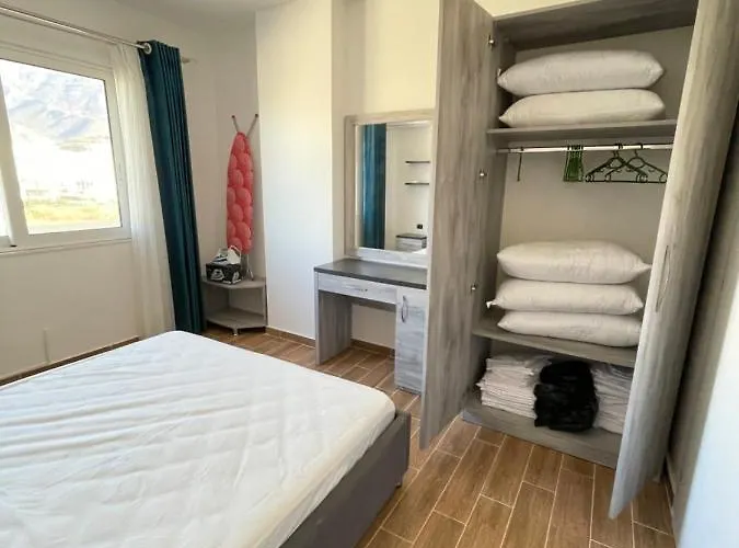 Sea & Mountain View Орикум