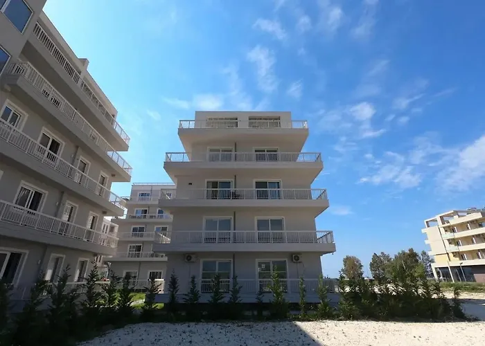 Sea & Mountain View Апартаменты *